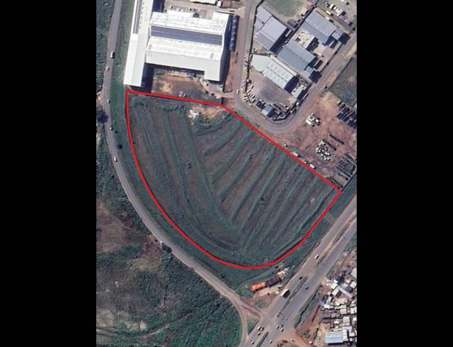 34,000M² VACANT LAND FOR SALE IN CLAYVILLE